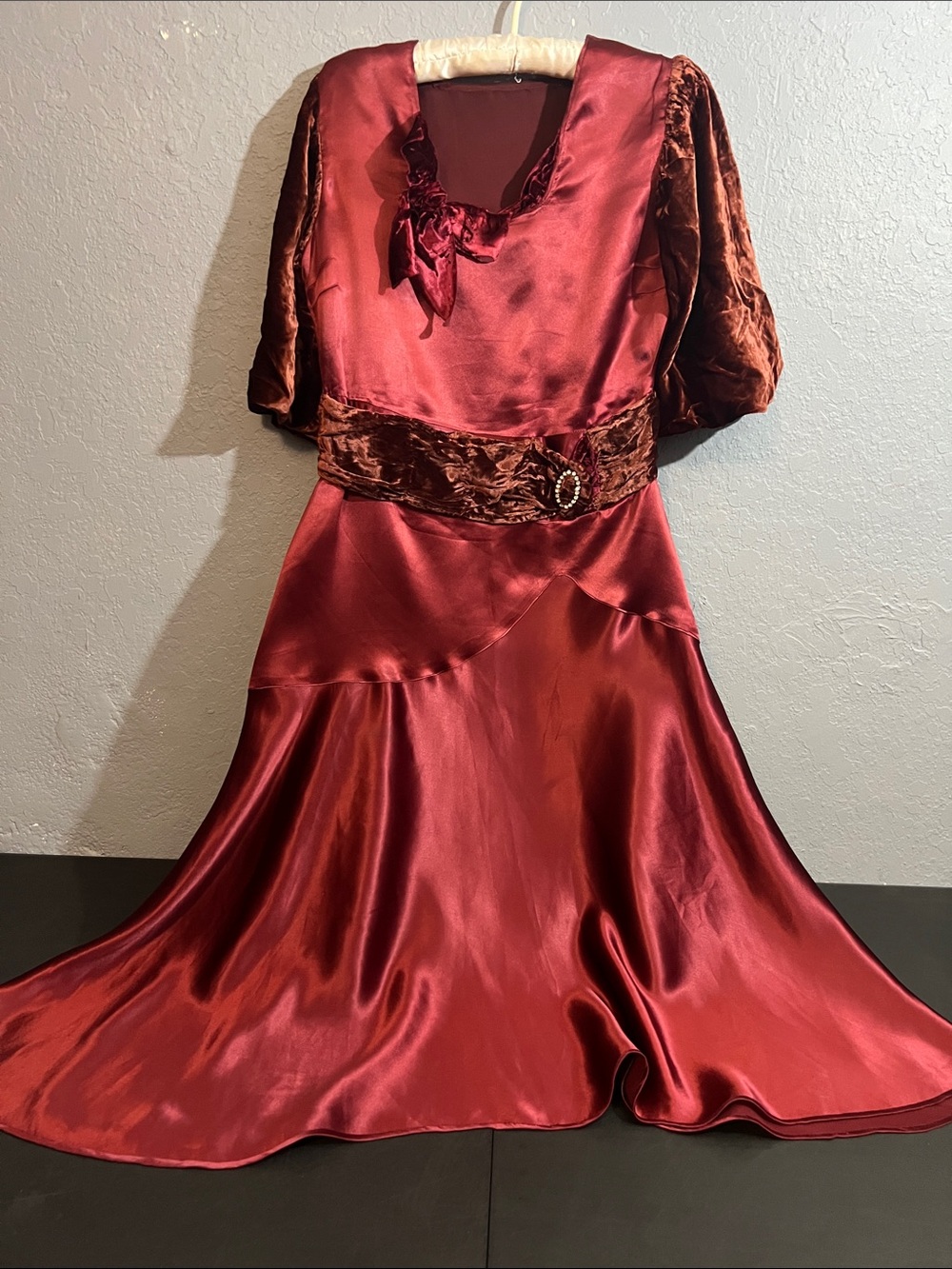 Vintage-Inspired Satin Burgundy Dress with Velvet Accents